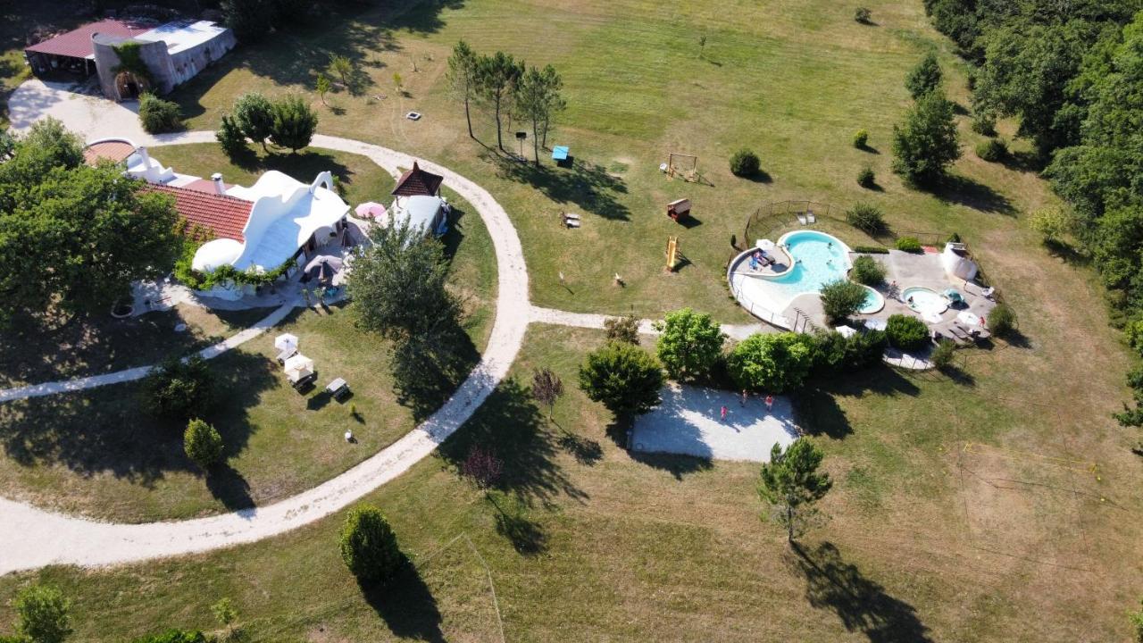 La Clairiere - Ecolieu De Vacances Lamothe-Fenelon Exteriör bild